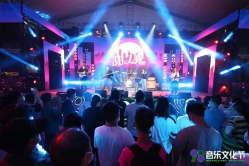 聲動(dòng)灣區(qū) 潮音正燃 美麗南方Live音樂(lè)派對(duì)舞臺(tái)藝術(shù)造型全解析